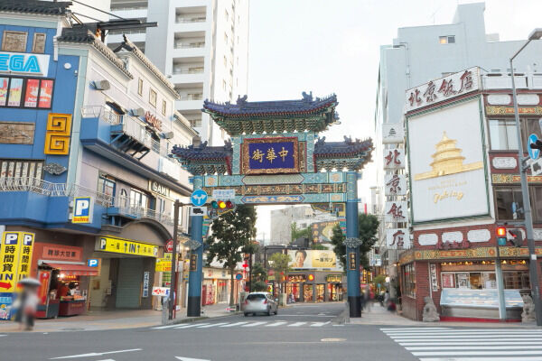 横浜中華街より約80m(徒歩1分)