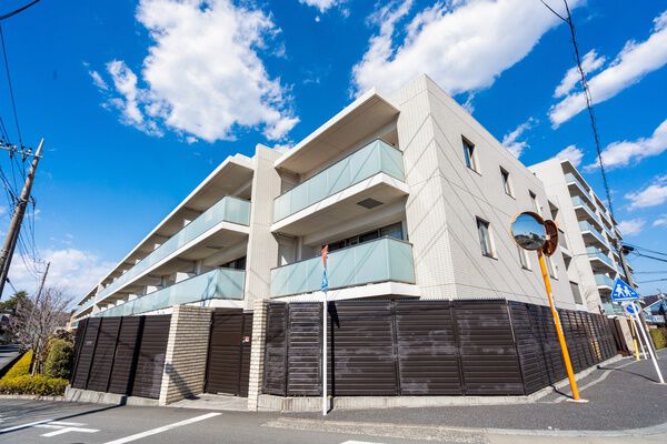 ブランズ市が尾ガーデン