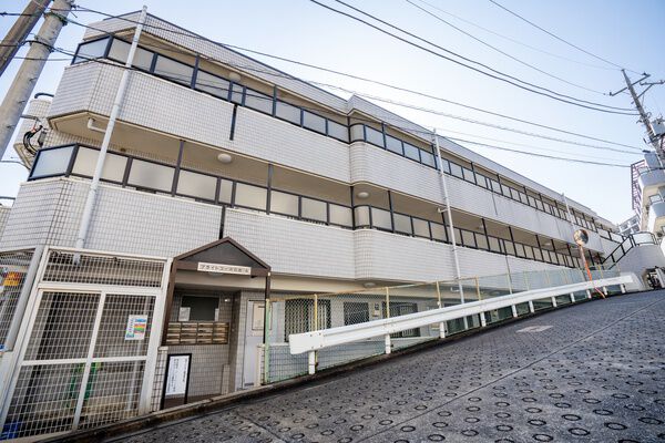 ブライトコーポ日吉 3枚目 ブライトコーポ日吉