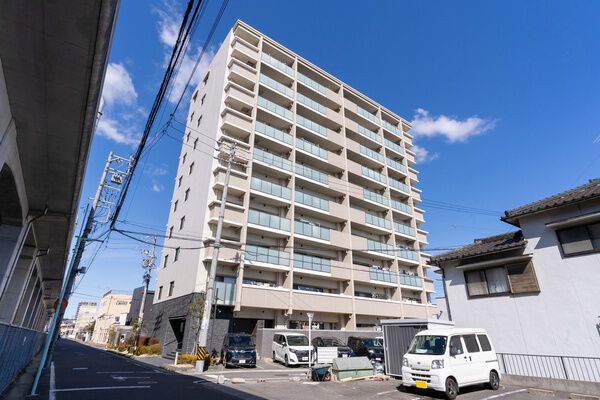 プラセシオン鳴海