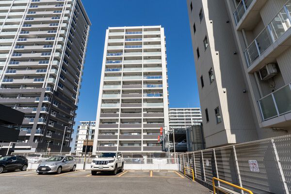 アルバックス浄水駅前