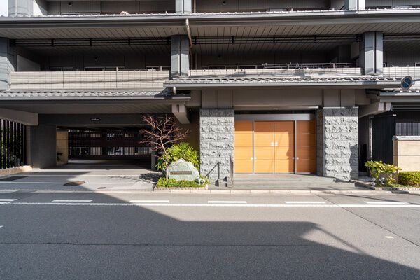 プレミスト京都御所西室町通