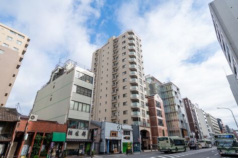 京都市営バス「烏丸七条」バス停留所／ホームメイト