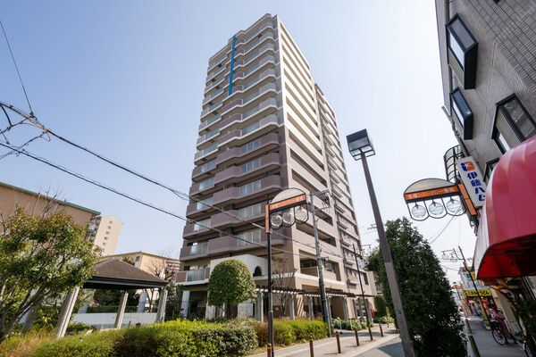 【藤和今福鶴見ホームズオアシスコート】外観