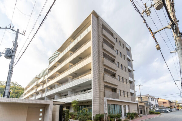 ジェイグラン高槻古曽部町
