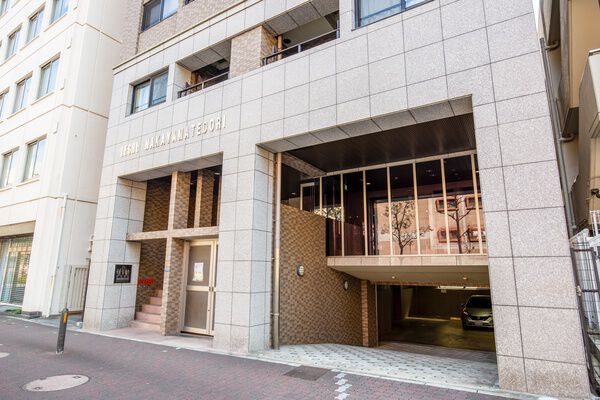 リーガル神戸中山手通り