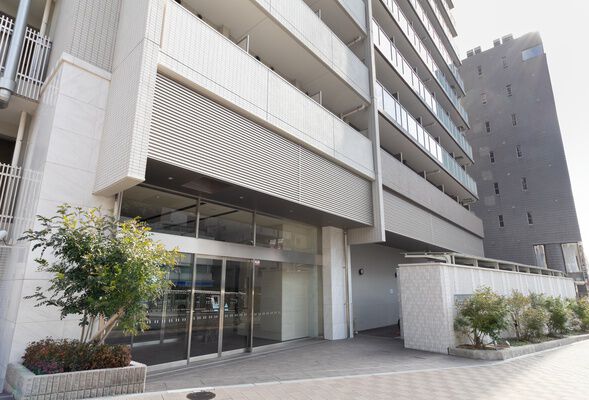 プレサンスジェネ新神戸ステーションフロント