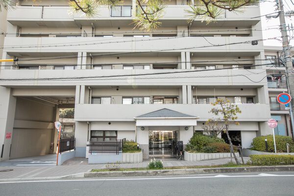 ユニライフ伊丹駅前