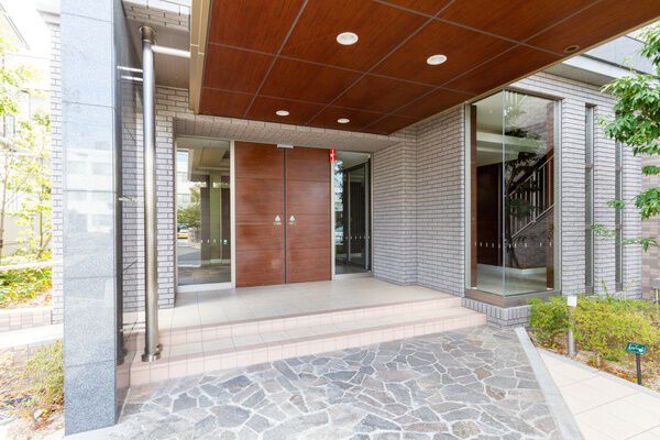 ロイヤルガーデン伊福町