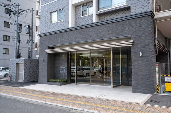 ザロイヤル小町
