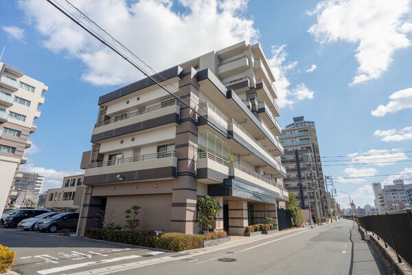 ブライトパークサンリヤン地行Ⅱ番館