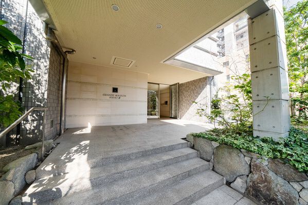 グランドメゾン平尾参番館