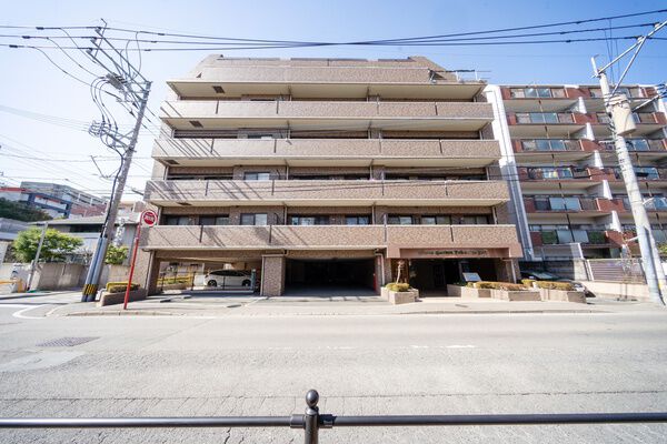 ライオンズガーデン高宮通り 3枚目 ライオンズガーデン高宮通り