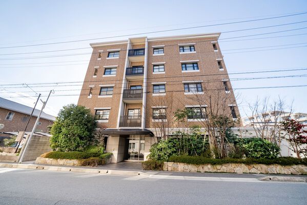 グランドメゾン平尾山荘通り