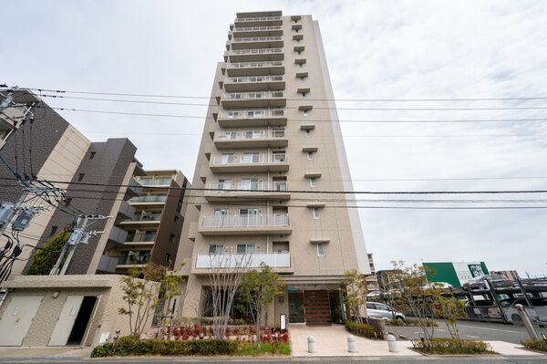 ジオ九大学研都市駅前