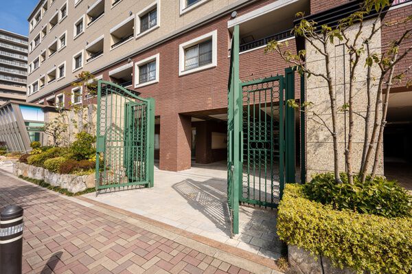 【モントーレラコルタユニバ通り】エントランス 【モントーレラコルタユニバ通り】エントランス