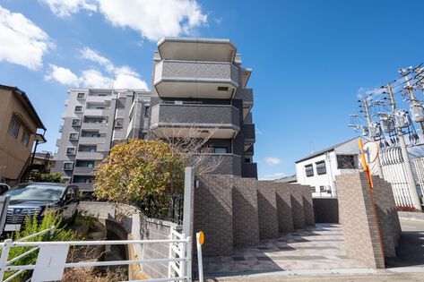 グランディア原町駅前