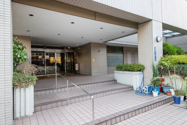 【アクトピア北赤羽壱番館】エントランス