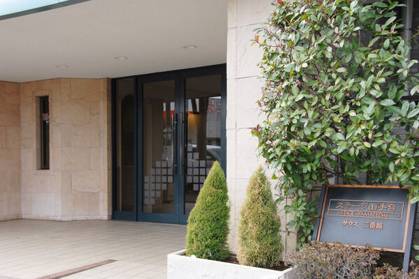 エントランスには、オートロックやセキュリティシステムを設置。