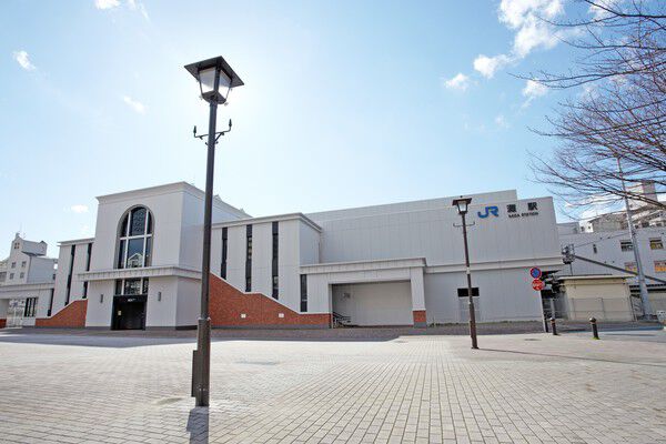 東海道本線「灘」駅まで約80m(徒歩1分)。 東海道本線「灘」駅まで約80m(徒歩1分)。