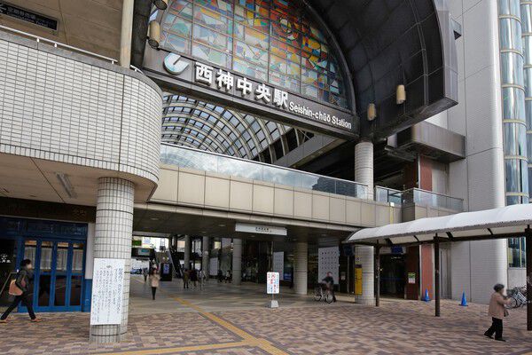 神戸市西神山手線「西神中央」駅へはバス7分 「春日台３丁目」 停歩2分。