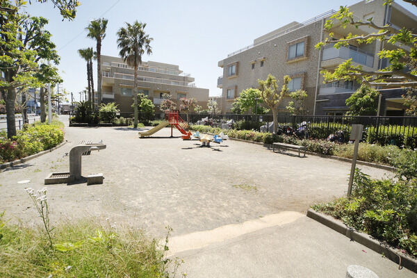 稲毛東1丁目公園　現地より約140m
