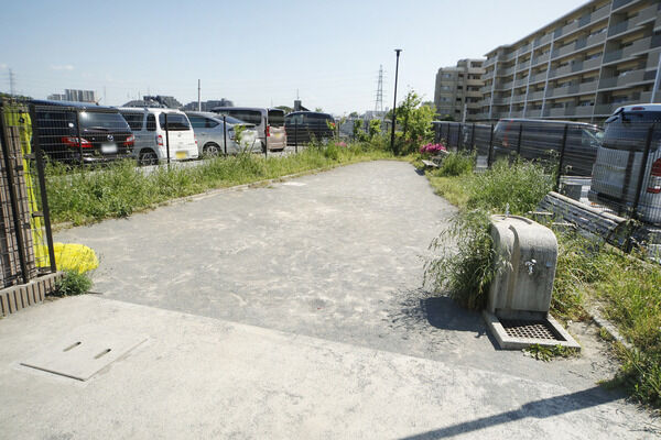 園生みどりが丘公園　現地より約50m