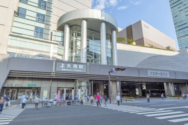 上大岡駅より約300m(徒歩4分)