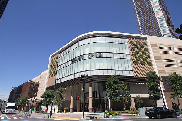 グランツリー武蔵小杉より約700m(徒歩9分) グランツリー武蔵小杉より約700m(徒歩9分)