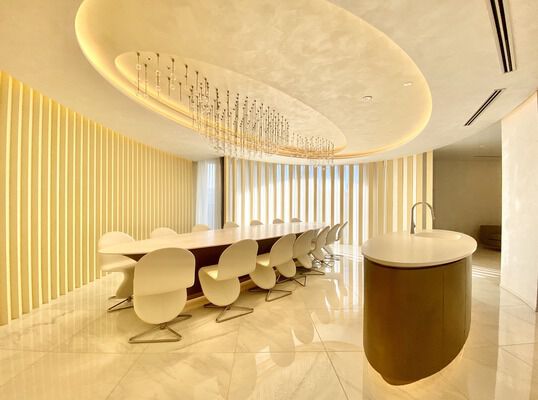 パーティールーム 明るくラグジュアリーな雰囲気を感じられる空間 パーティールーム 明るくラグジュアリーな雰囲気を感じられる空間