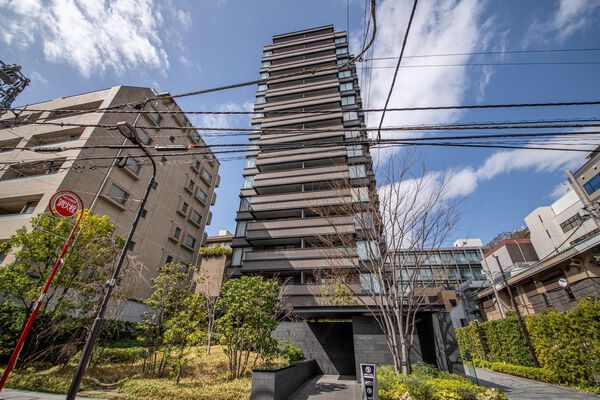 ブランズ六番町