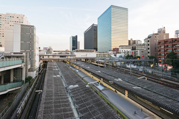 山手線「大崎」駅より約240m（徒歩3分）。