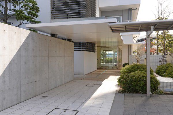 多機能防犯カメラやエレベーター防犯対策など、セキュリティ面にも配慮。