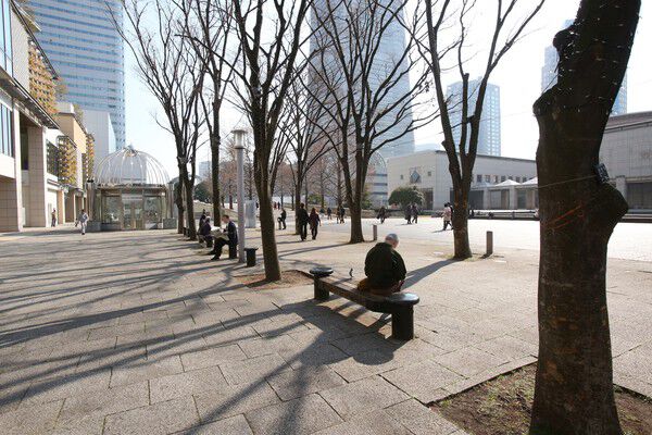 「美術の広場公園」まで約240m(徒歩3分)。 「美術の広場公園」まで約240m(徒歩3分)。