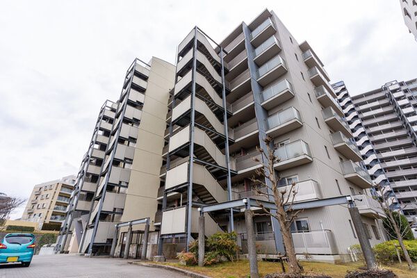 エステ・スクエア青葉の森　二番館