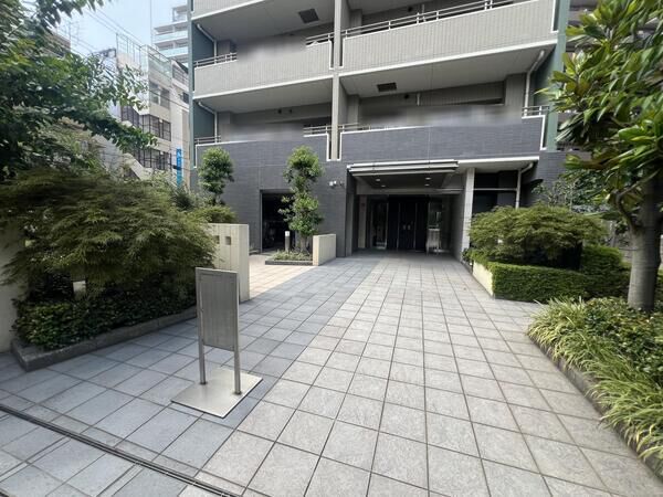 【ライオンズマンション大宮大門町】エントランス
