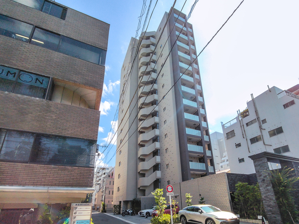 【ルジェンテ新宿御苑前】外観
