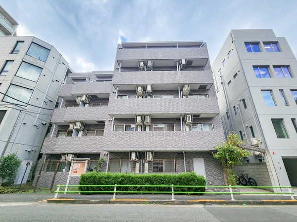 【スカイコート麻布】外観