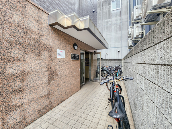 【スカイコート麻布】エントランス