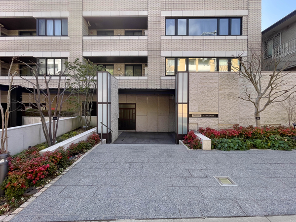 【ウエリス東芦屋町】エントランス
