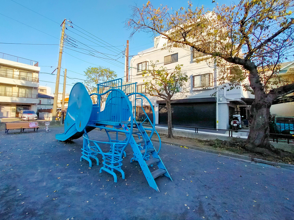 【ラポール本牧】外観 【ラポール本牧】外観