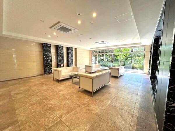 【オーヴィジョン照葉アクアテラス】エントランス2 【オーヴィジョン照葉アクアテラス】エントランス2