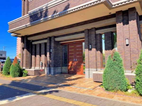 【ナイスブライトピアあすと長町】エントランスアプローチ
