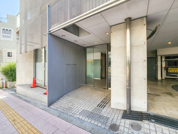 【メゾンド・ヴィレ麻布台】エントランス