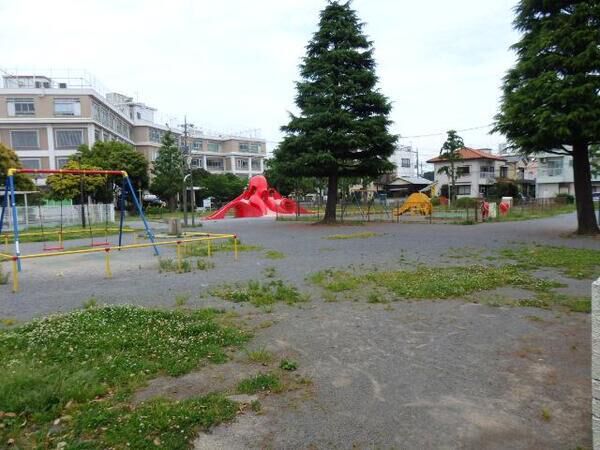 「新西新井公園」まで約120ｍ（徒歩2分）