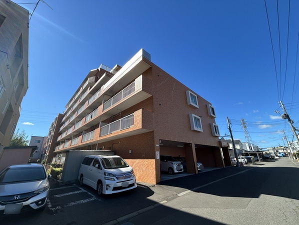 【ライラックマンション北郷】外観