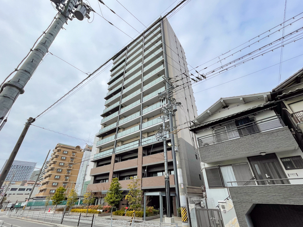 【リビオ住之江公園】外観