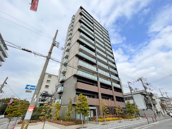 【リビオ住之江公園】外観