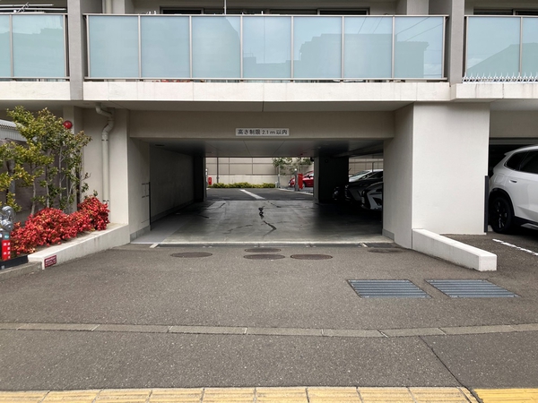 【プラウド仙台上杉ディアージュ】駐車場