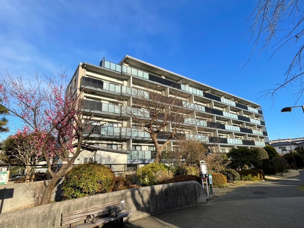【Brillia横浜鶴ヶ峰】外観